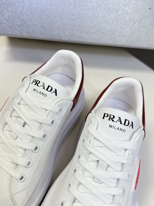 Кроссовки женские фото 8