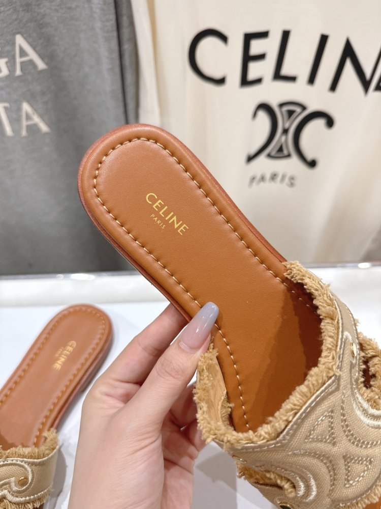 Шлепанцы женские фото 6