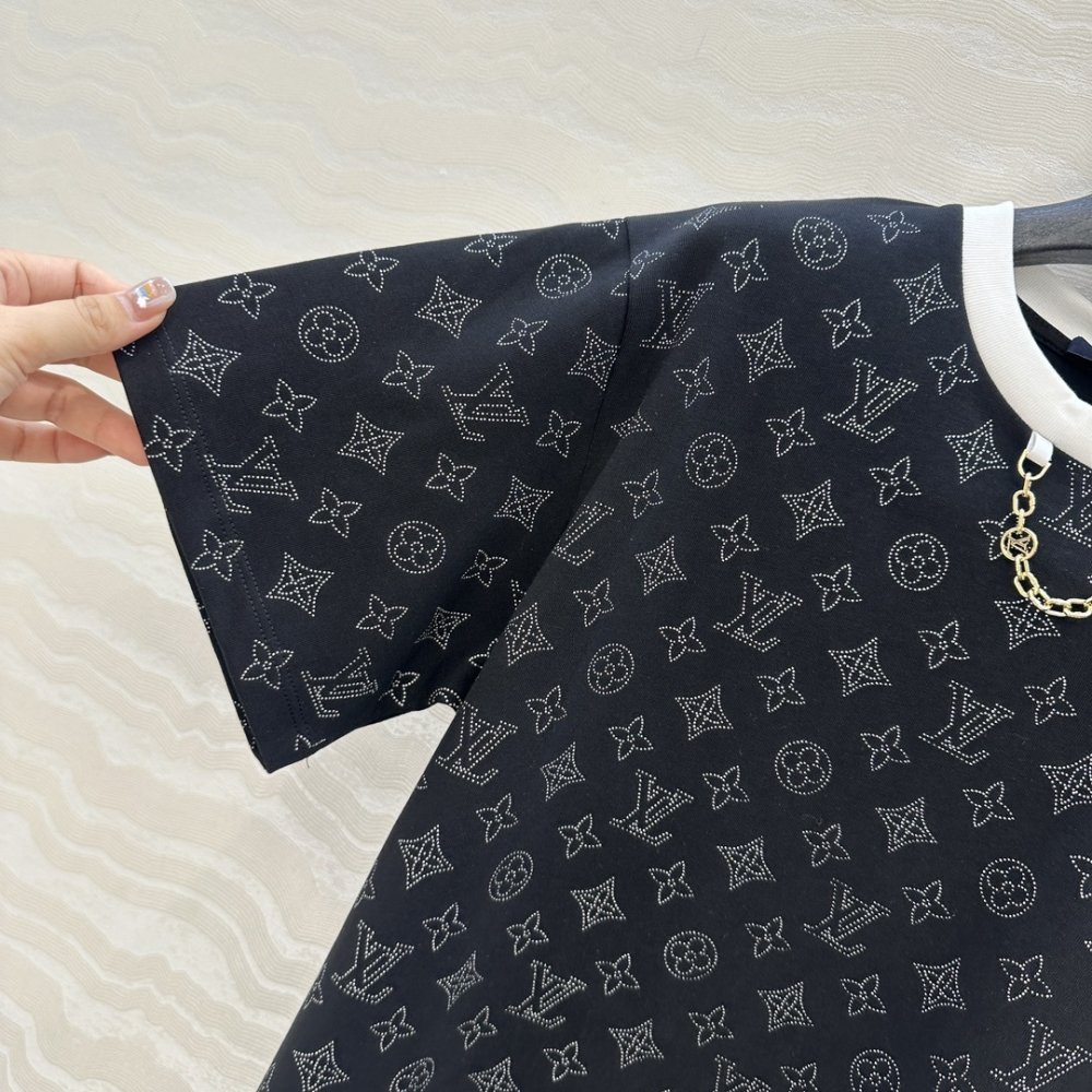 Футболка жіноча фото 5