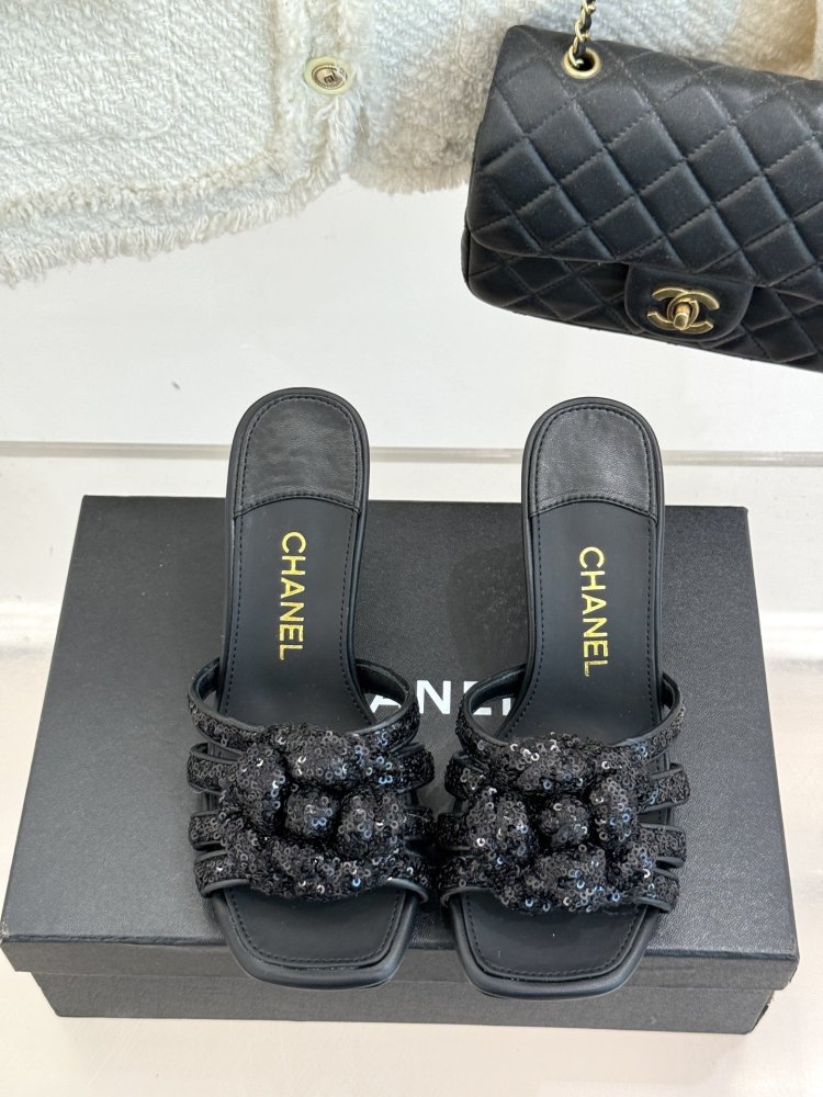 Босоножки фото 4