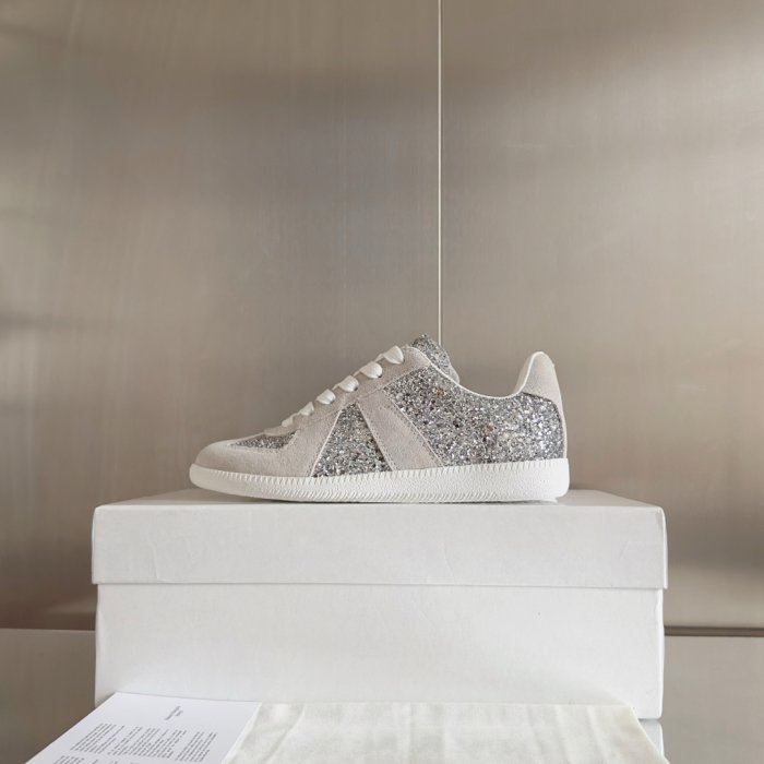 Кросівки фото 5