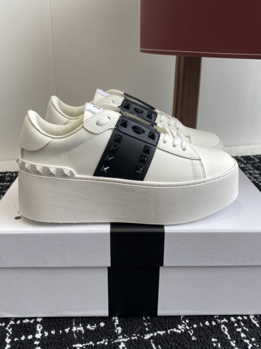 Кросівки жіночі фото 3