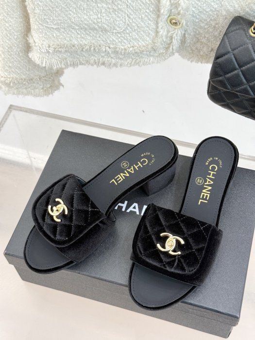 Босоножки фото 2