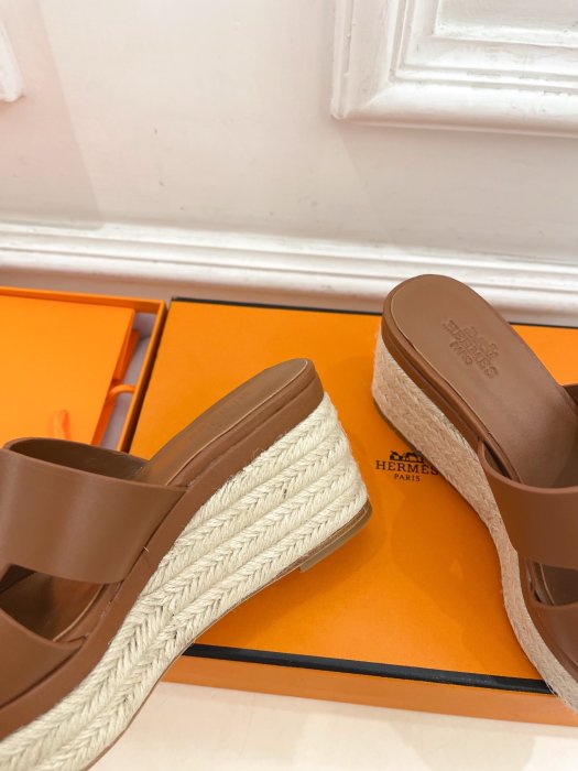 Босоножки фото 8