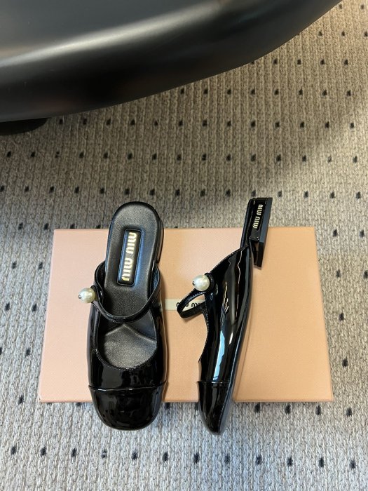 Босоножки фото 9