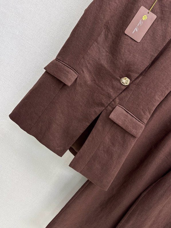 Элегантный женский костюм фото 2