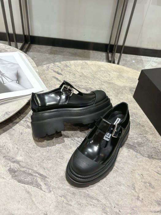 Shoes women's фото 2