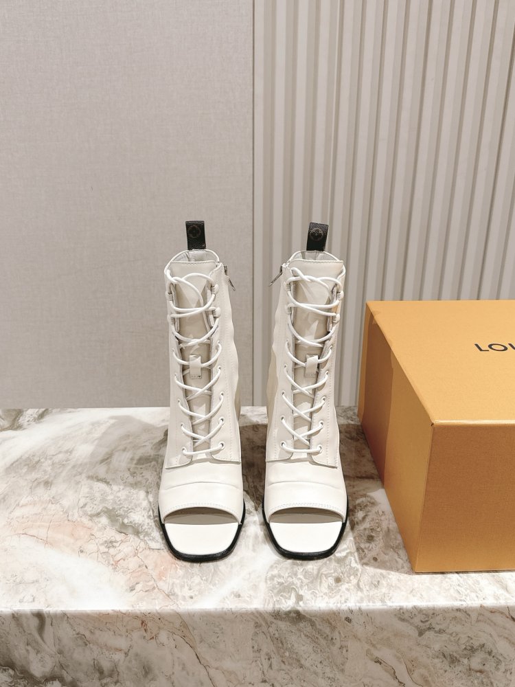 Кожаные ботильоны с открытым носком