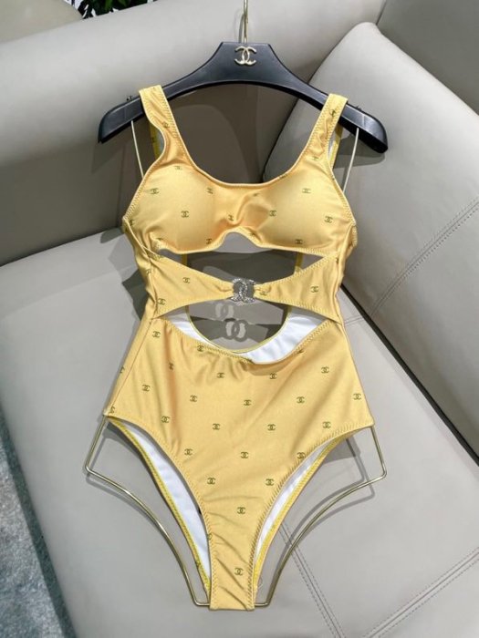 Swimsuit фото 2
