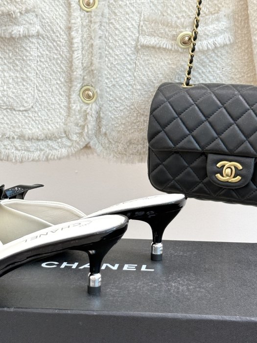 Босоножки фото 6