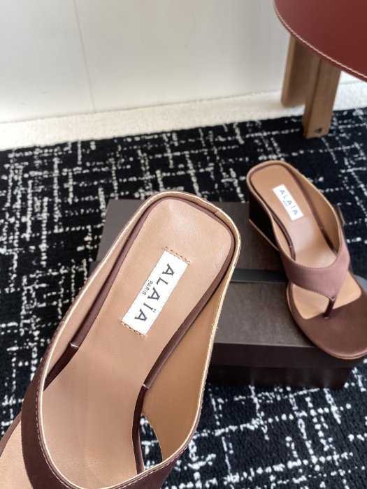 Босоножки фото 8