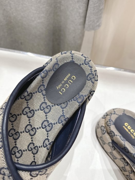 Шлепанцы фото 6