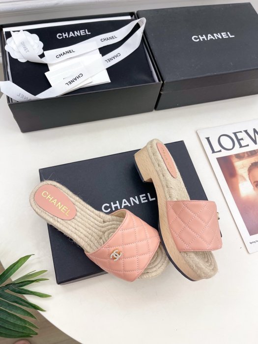 Шлепанцы женские фото 2