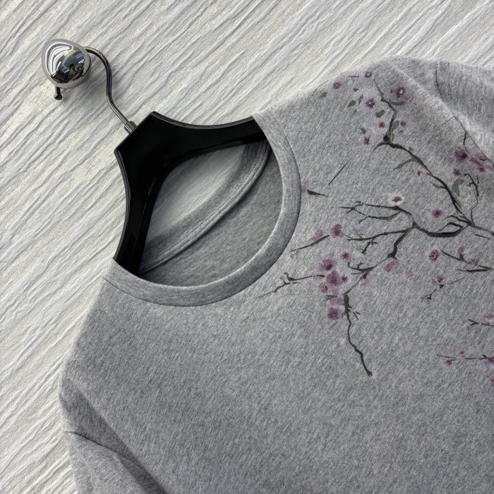 Футболка женская фото 4