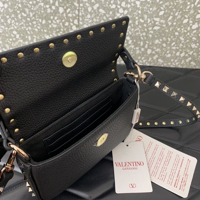 Сумка жіноча Valentino Garavani Rockstud 19 см фото 7