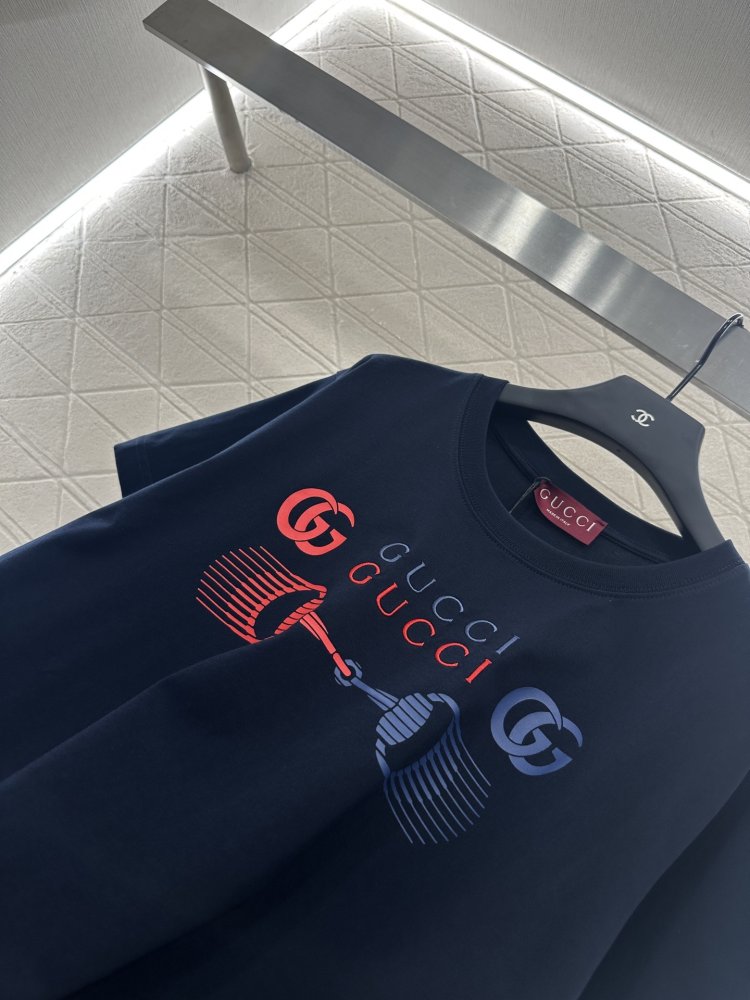 Футболка жіноча фото 8