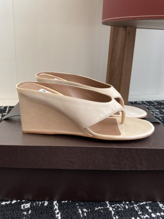 Босоножки фото 2