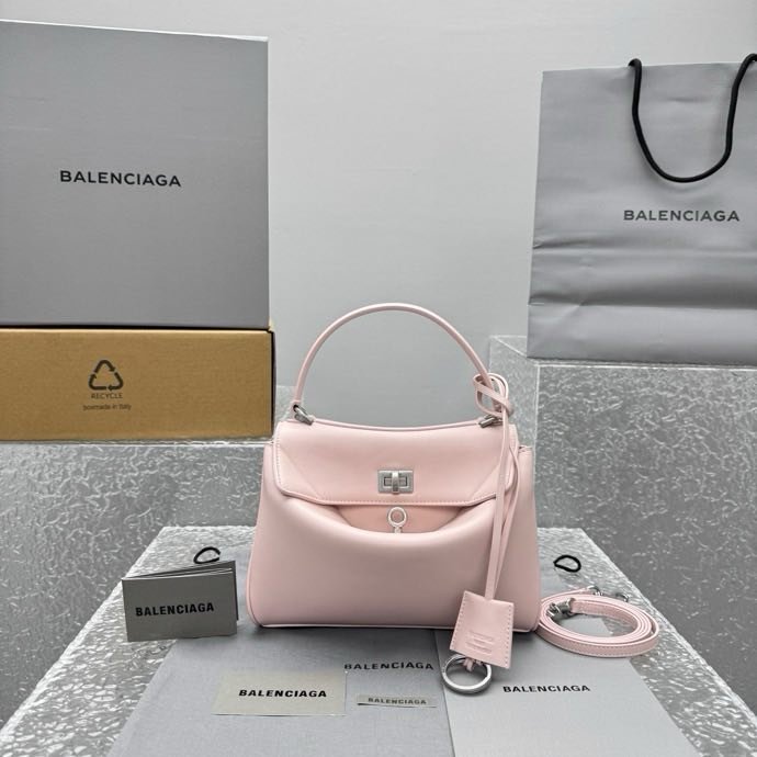 Сумка кожаная розовая Silver Rodeo Mini Tote 23 см