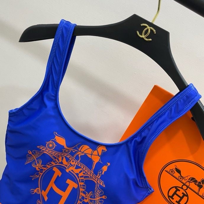 Swimsuit фото 2