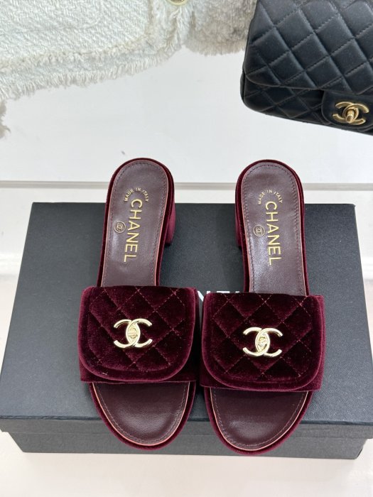 Босоножки фото 5