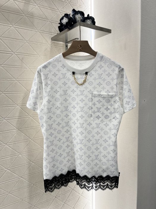 Футболка женская