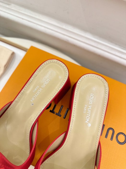 Босоножки фото 8