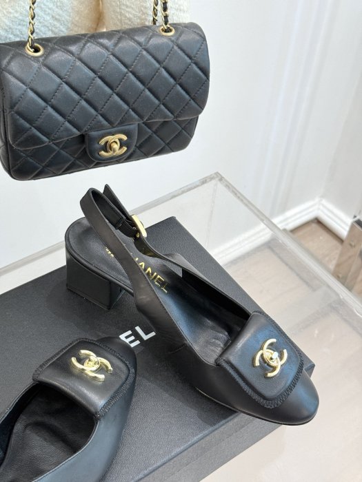 Босоножки фото 5