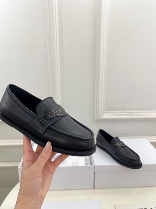 Лоферы женские фото 6