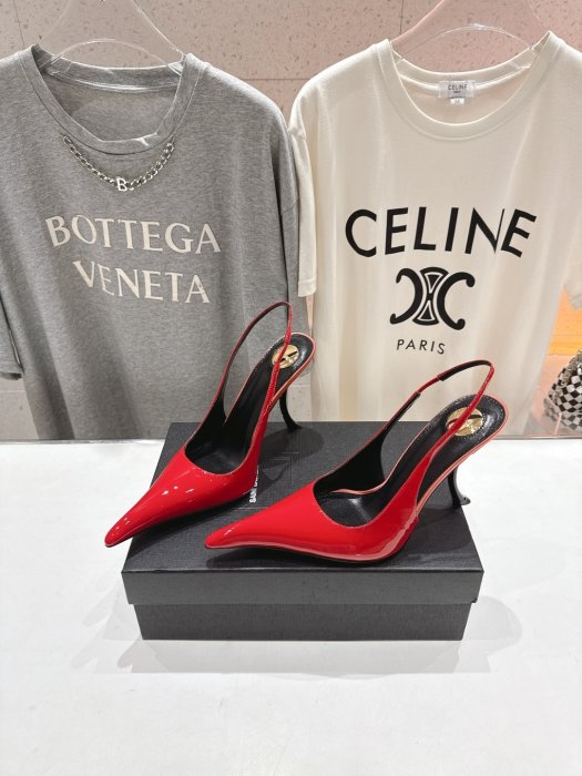 Босоножки фото 3