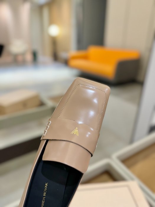 Туфлі жіночі фото 9