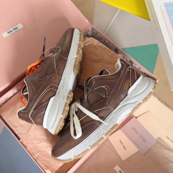 Кроссовки фото 6