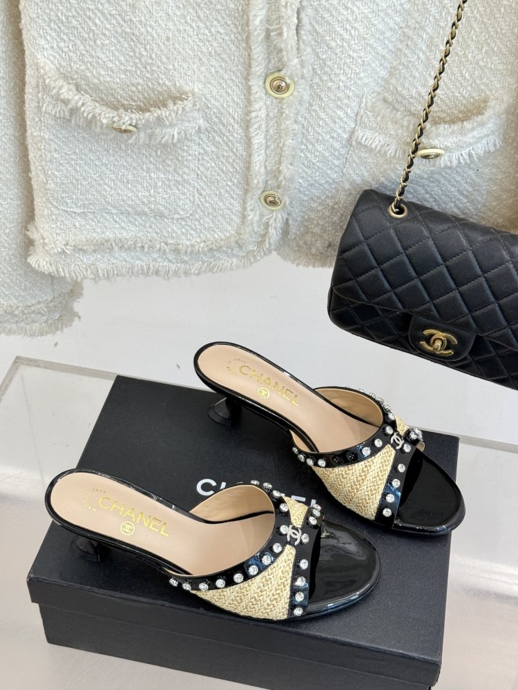 Босоножки фото 3