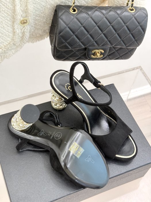 Босоножки фото 9