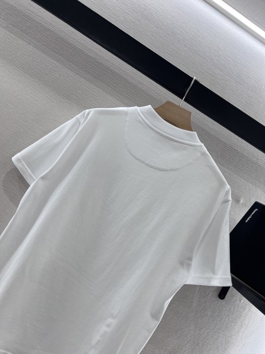 Футболка женская фото 4