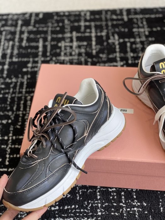 Кроссовки фото 7