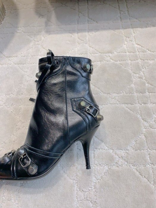 Ankle boots leather фото 8