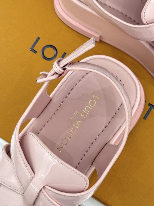 Сандалии женские фото 8