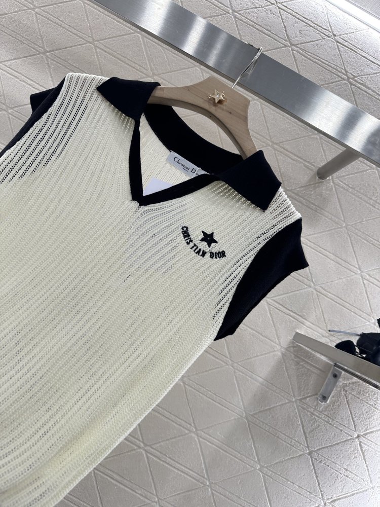 Футболка жіноча фото 7