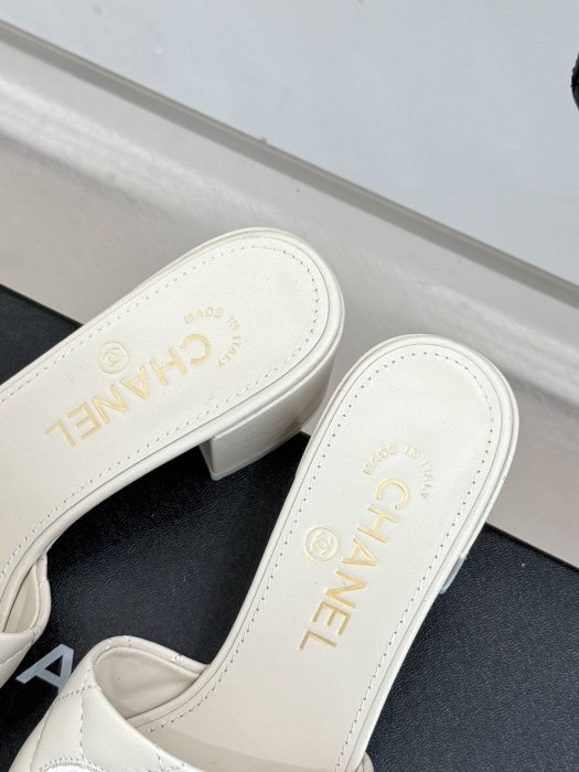 Босоножки фото 8