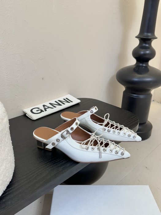 Босоніжки фото 2