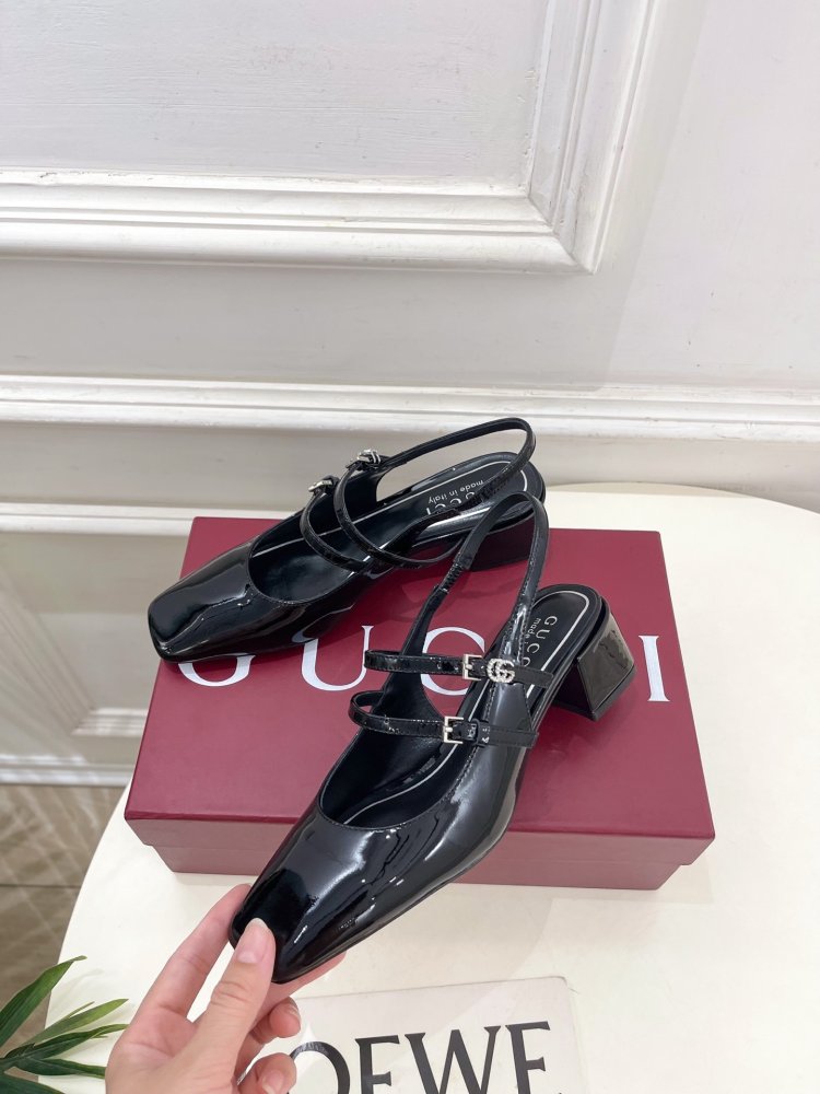 Босоніжки фото 3