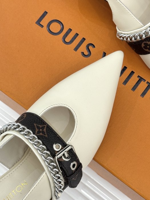 Босоніжки фото 7