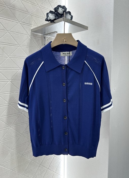 Футболка жіноча