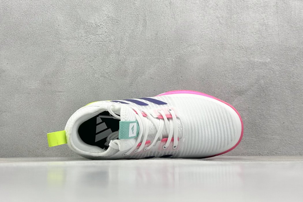 Кроссовки женские ADIDAS CRAZYFLIGHT MID фото 3