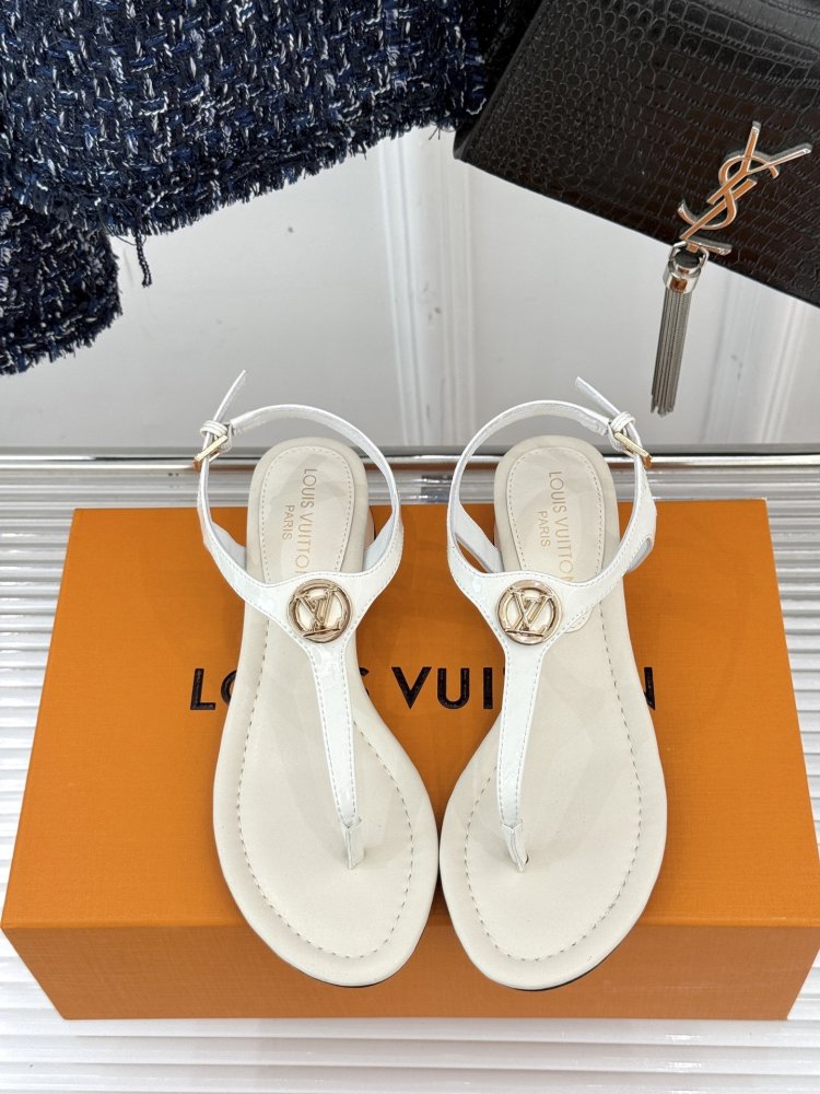 Босоножки фото 4