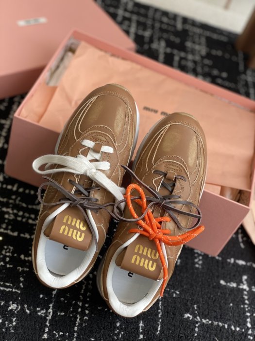 Кроссовки фото 4