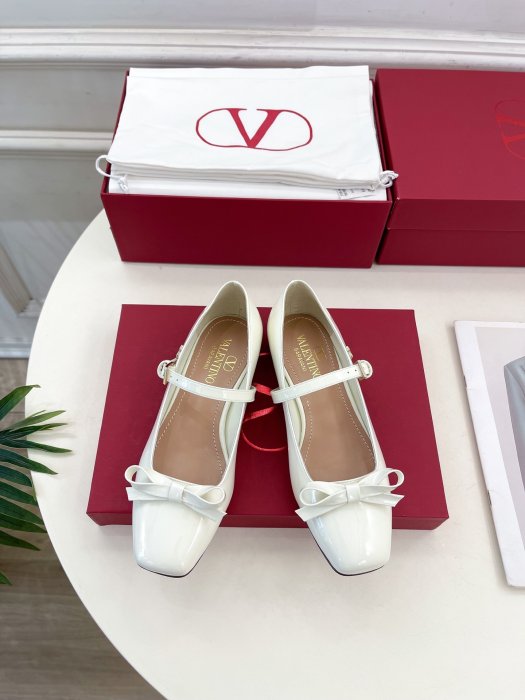 Ballet shoes