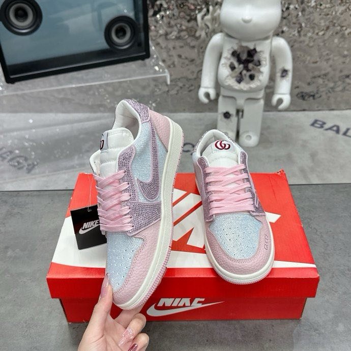 Кроссовки Nike Air Jordan x Gucci фото 8