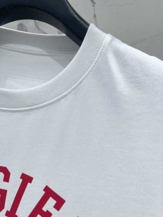 Футболка жіноча фото 5