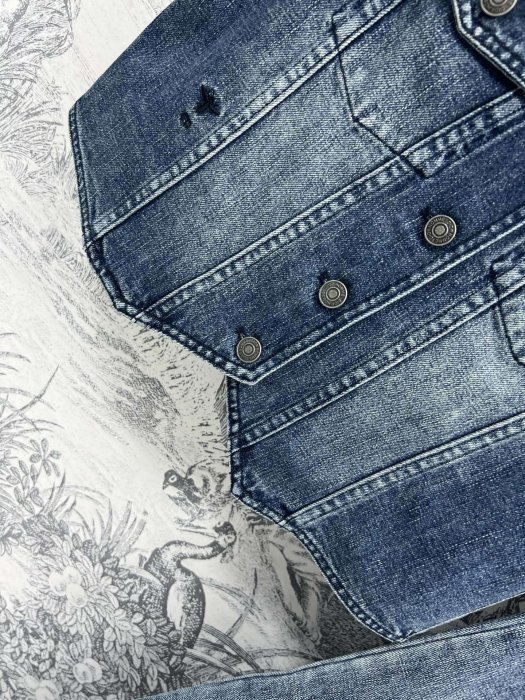 Костюм женский фото 3